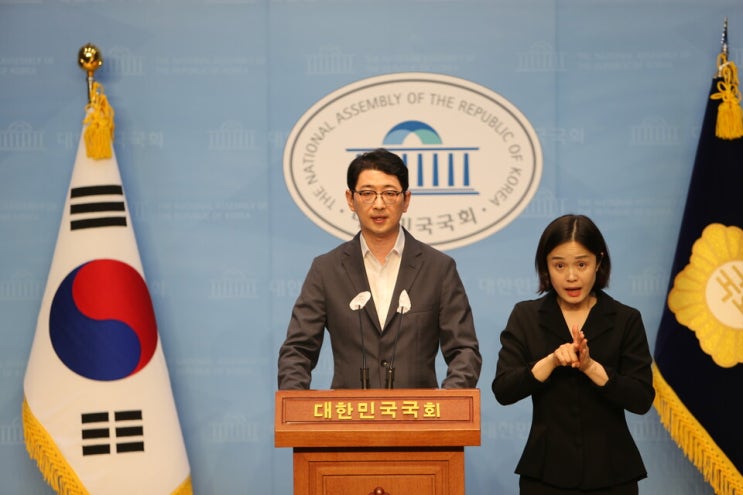與법률자문위,“검찰,윤 대통령 ‘<b>묻지마 기소</b>’ 즉시... 