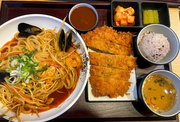  [강변역 테크노마트] 푸짐한 돈까스 정식 상상돈가츠