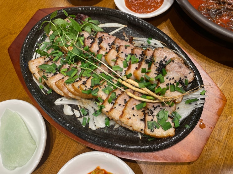  과천족발보쌈 맛집 지정타 경이로운금돈 배달 가능