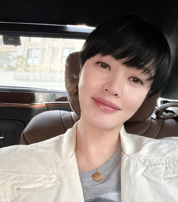 복정역 미용실 디즈니 플러스 드라마 트리거 김혜수 앞머리