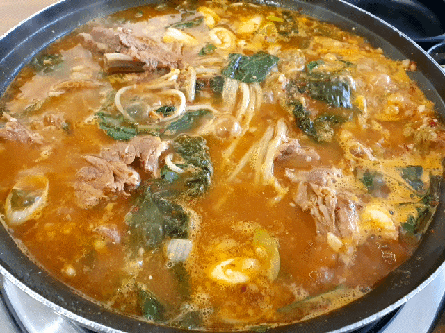  잠실 석촌호수 맛집 추천 석촌역 맛집 수다감자탕