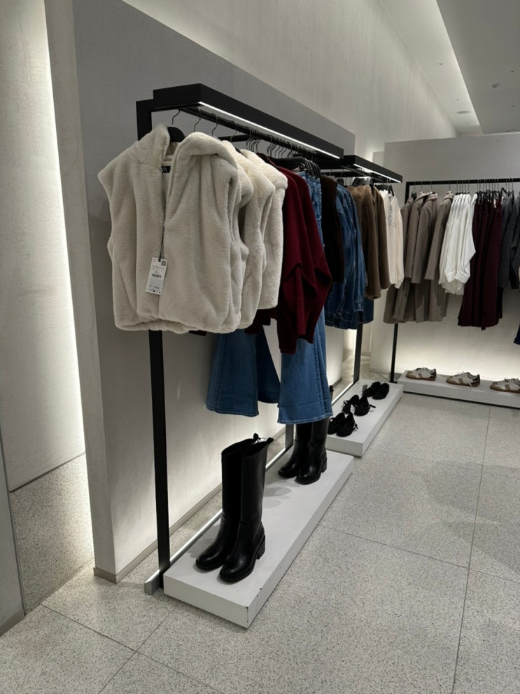  2025 여성 ZARA 자라 신상 모음집 : 페이크퍼 베스트 무스탕 점퍼 자켓