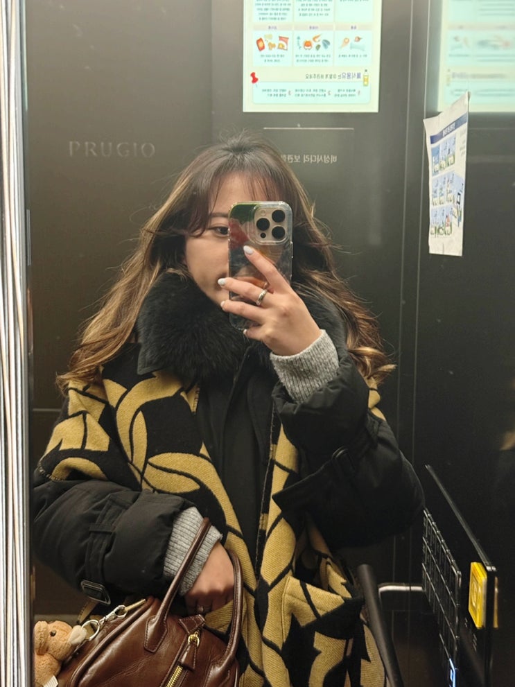  파주 롯데아울렛 쇼핑 명품 머플러 페라가모 간치니 숄