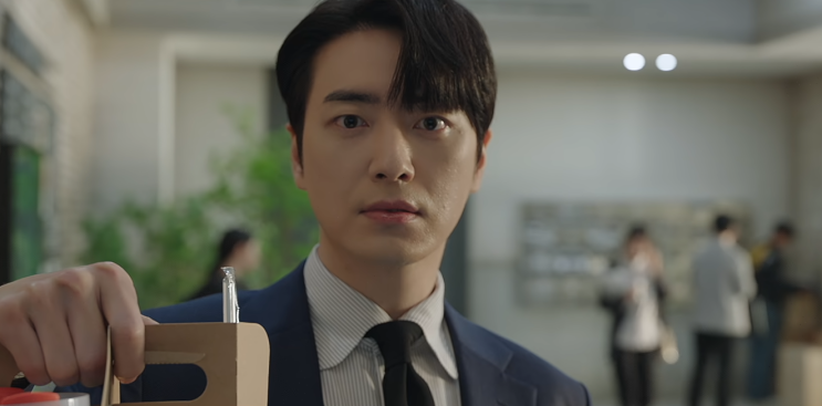 나의 완벽한 비서 멋짐과 설렘을 보여주는 <b>이준혁</b>