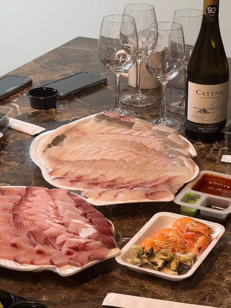  양양 맛집 | 양양 회포장계의 일인자 압도적인 양과 돌아버린 식감의 양양 회 포장