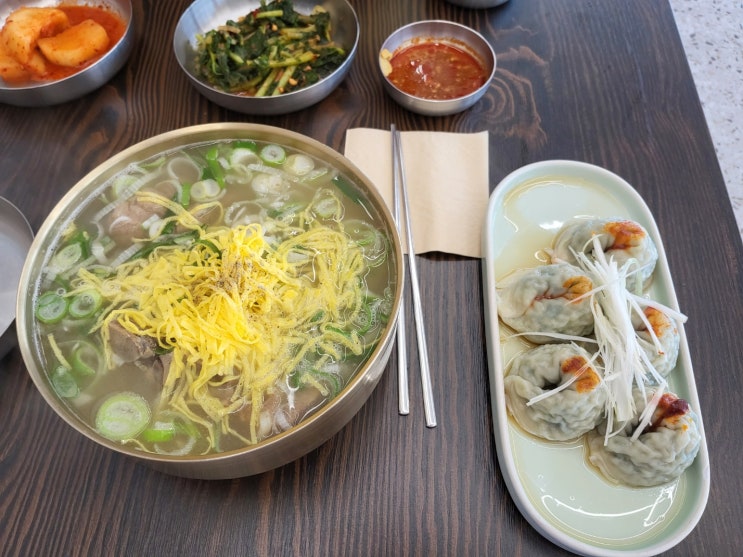  평이담백뼈칼국수, 특색있는 메뉴를 만날 수 있는 김포 칼국수 맛집.