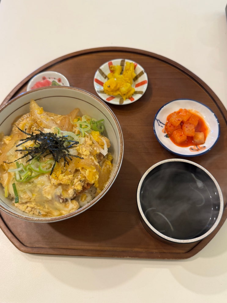  성북구 안암동 고려대학교 앞에 위치한 정갈한 일본식 한상 맛집 <특별식당 안암점>(가츠동)