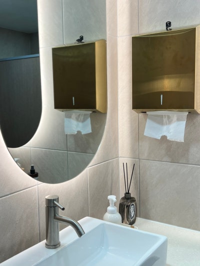 Aiden Seuteodi Cafe Guseo Station Store Restroom — photo 1