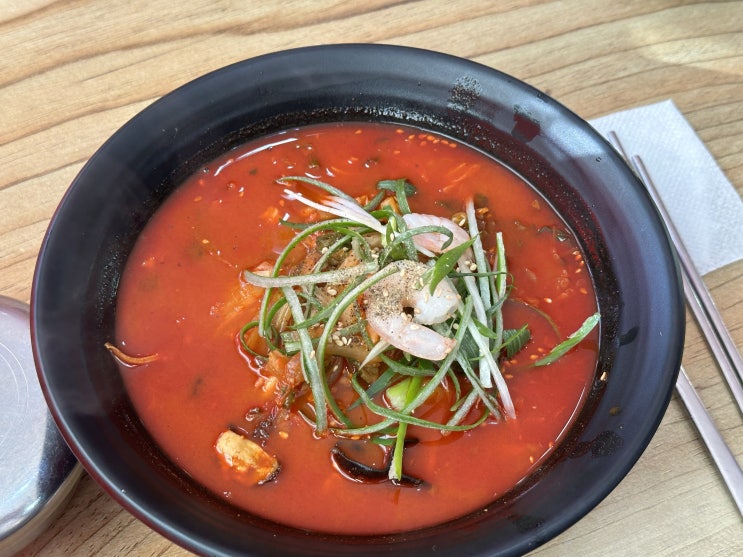  곧 이사간다는 속초 청초호 주변 교동 맛집 <속초교동짬뽕본점>(자장면, 짬뽕)