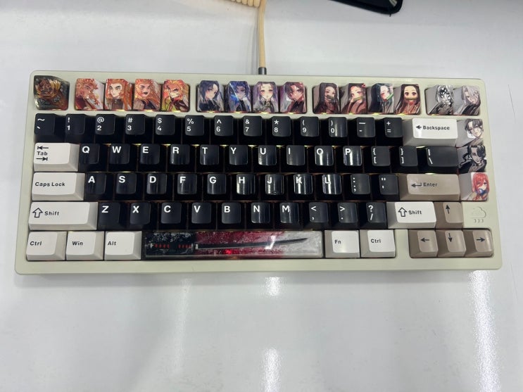  귀멸의칼날 키보드 , 레이니73 커스텀 후기