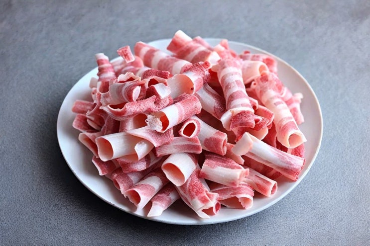  삼겹살 100g 칼로리 영양성분, 단백질 함량 정리