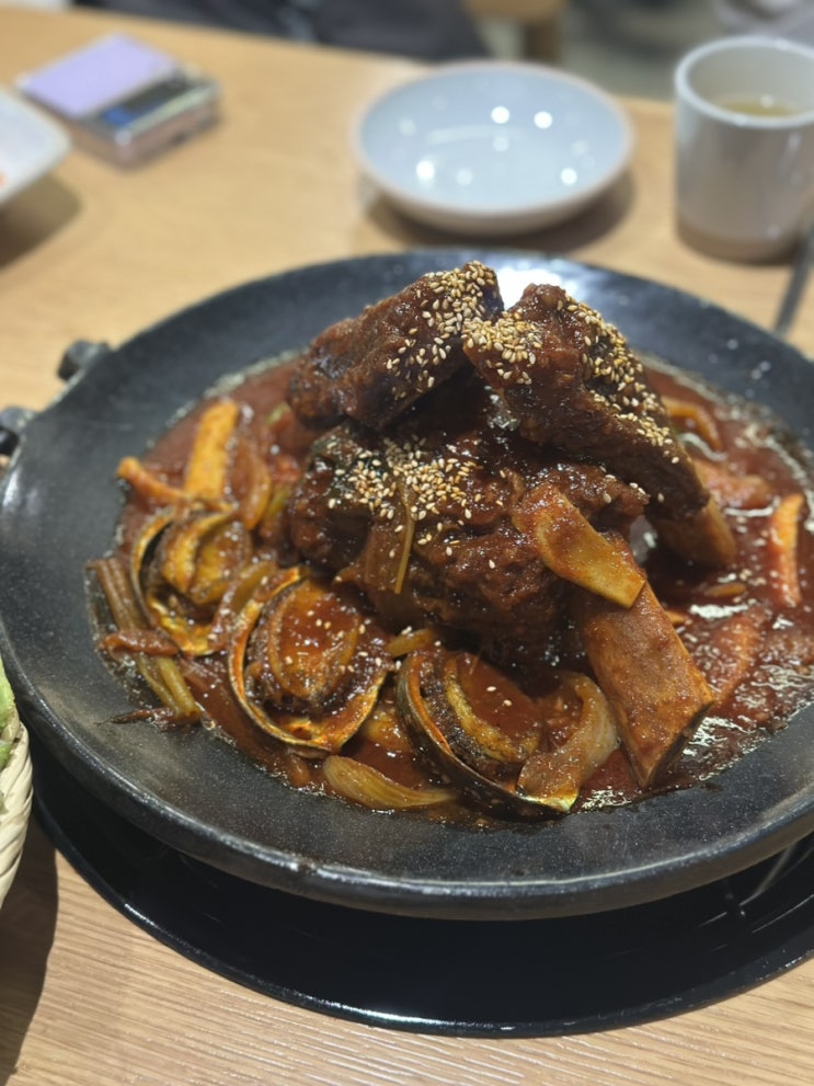  직장인 회식이나 가족외식 장소로 적합한 역삼역 맛집 온심옥 / 매운갈비찜 / 한재미나리보리새우전 / 수육