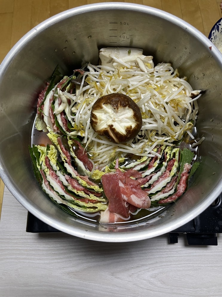  이마트 밀푀유나베(밀키트)를 만들어보자! / 똥손으로 플레이팅 하기 야매요리 밀푀유나베