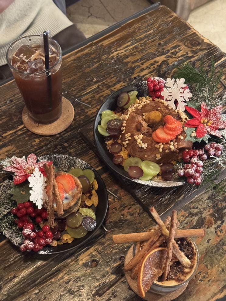  통영 항남동 카페 분위기 좋은 디저트 맛집 바이사이드