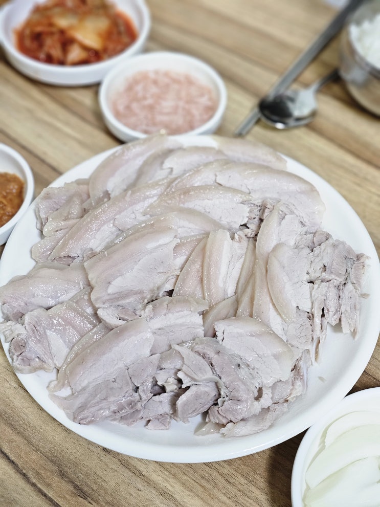  (대구 중구) 성시경도 반하고 싸이도 반한 경상감영공원 근처 고기밥 맛집 -군위식당-