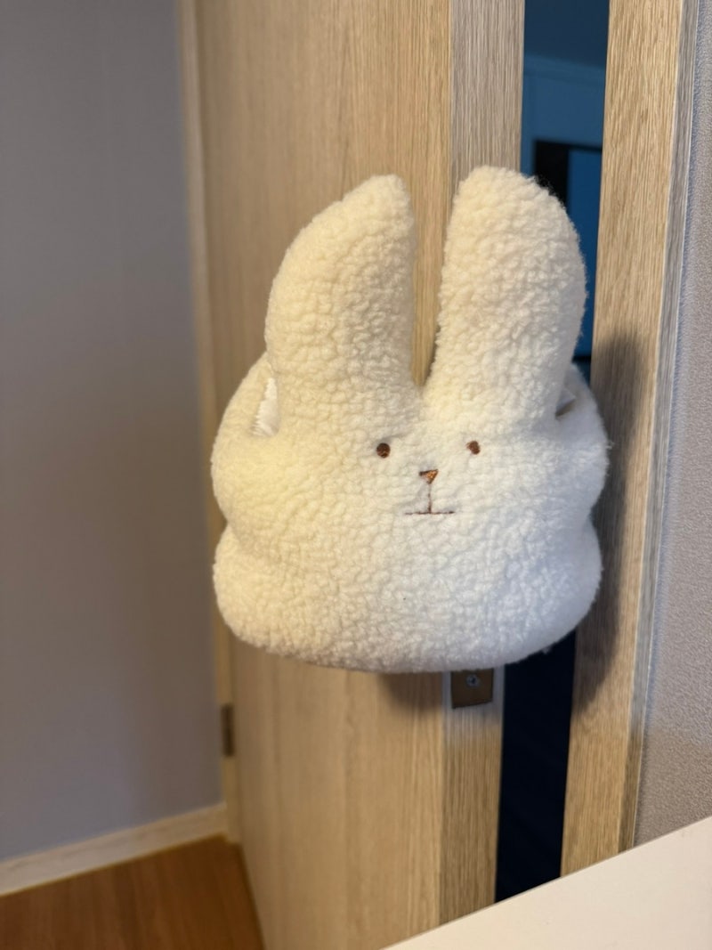방문 도어스토퍼 인형으로 귀여움 UP
