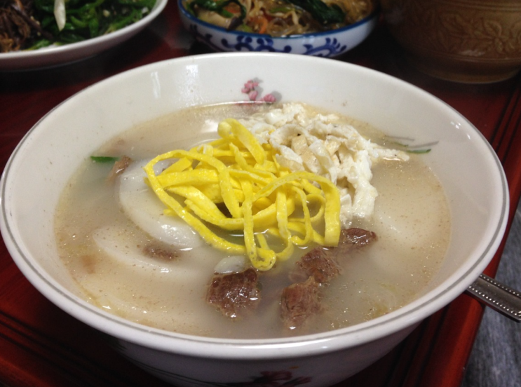  교정치료 받는다면 설날에 조심해야 할 것들 (떡국? 갈비찜? 약과?)