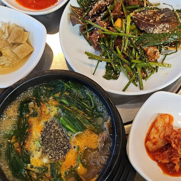  원당역 맛집 원당흑염소전문점 탕과 무침 추천