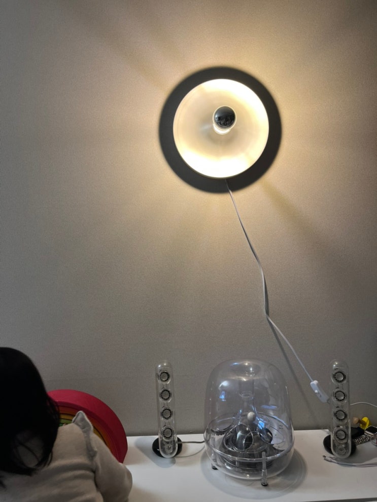  집 분위기 업그레이드! 설치 부담 없는 간접조명 추천 – 탄귀서울 UFO KID LAMP 사용 후기기
