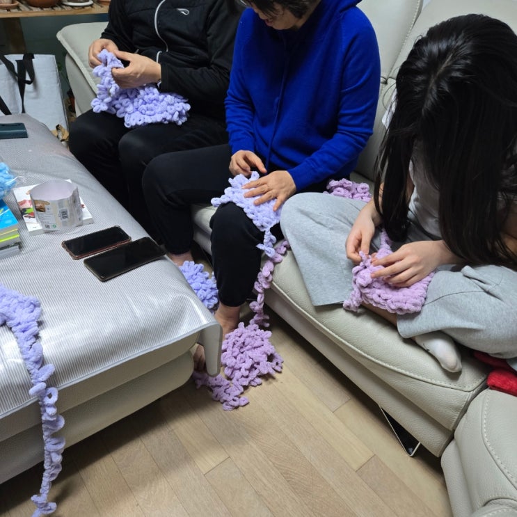  설날 풍경/설날 뜨개/핑거 니팅/뜨개 중독