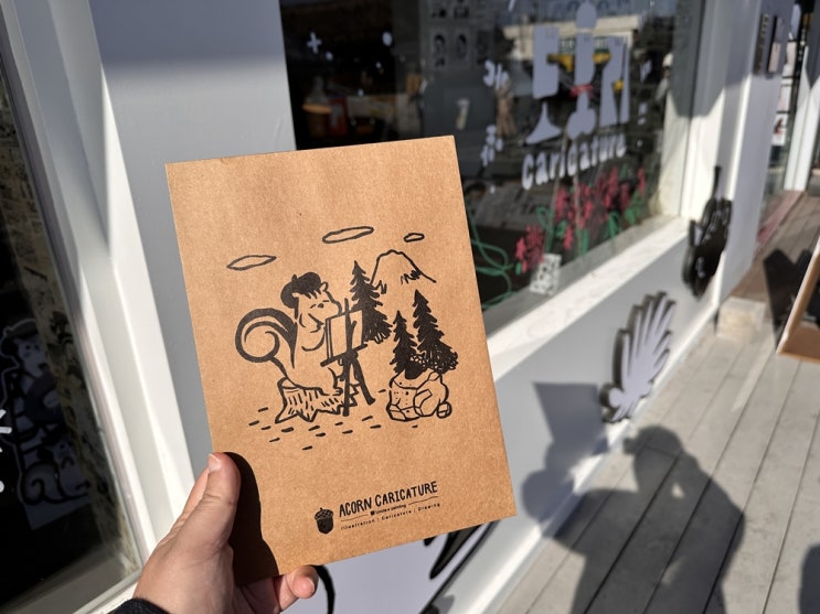  경주 황리단길 1분 도토리 캐리커쳐 전문점