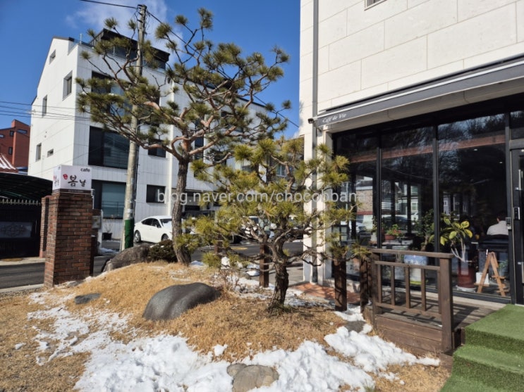  가배봄날 내곡동 카페 청계산 부근 주차가능 넓고 아늑한 휴식공간
