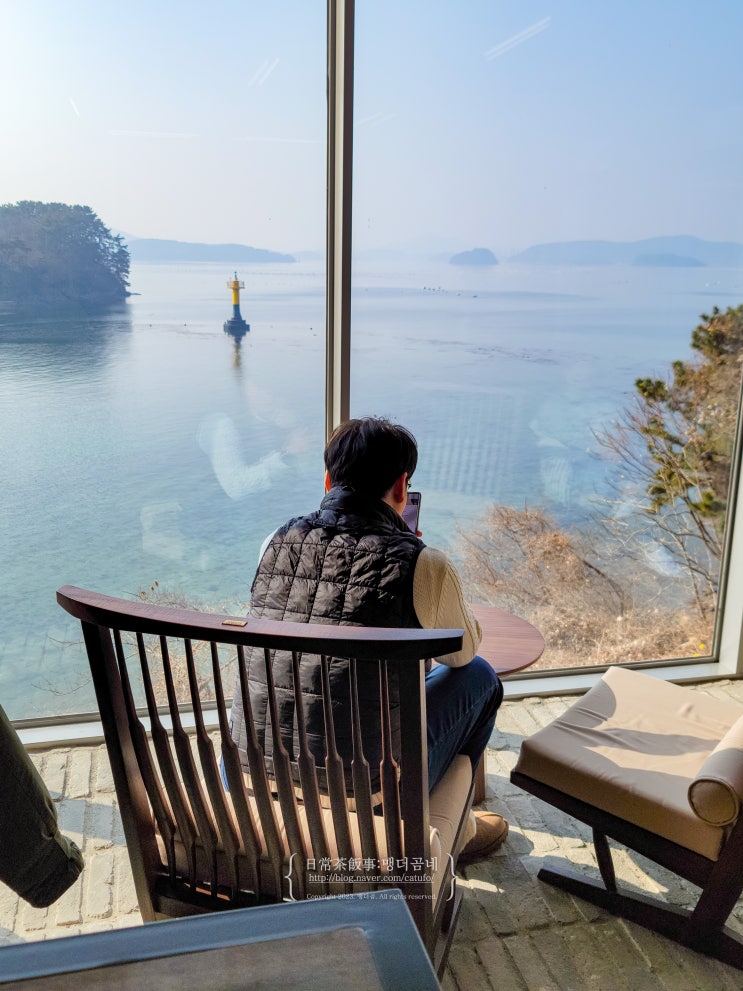  거제도 신상 대형카페 가조도 휴먼그라운드 오션뷰 커피맛집