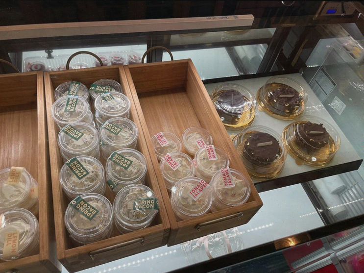  송리단길 맛집, 특별한 디저트와 편안한 서비스가 있는 끄네들로
