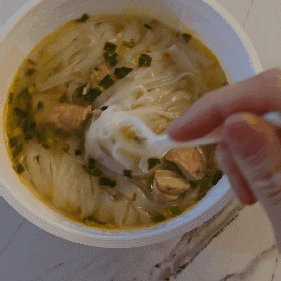 베트남 쌀국수 비폰 컵라면 닭고기맛