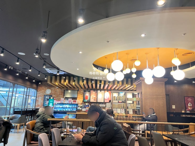 선릉역 코앞 조용한 카페 할리스 선릉샹제리제점