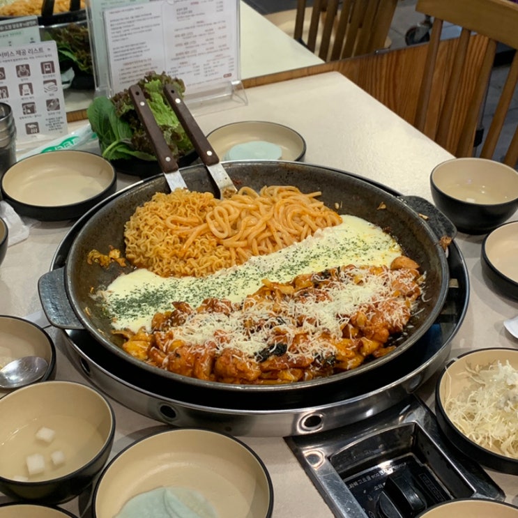  태릉입구역 맛집 다함닭갈비 먹골직영점 치즈 사리 세트 리뷰