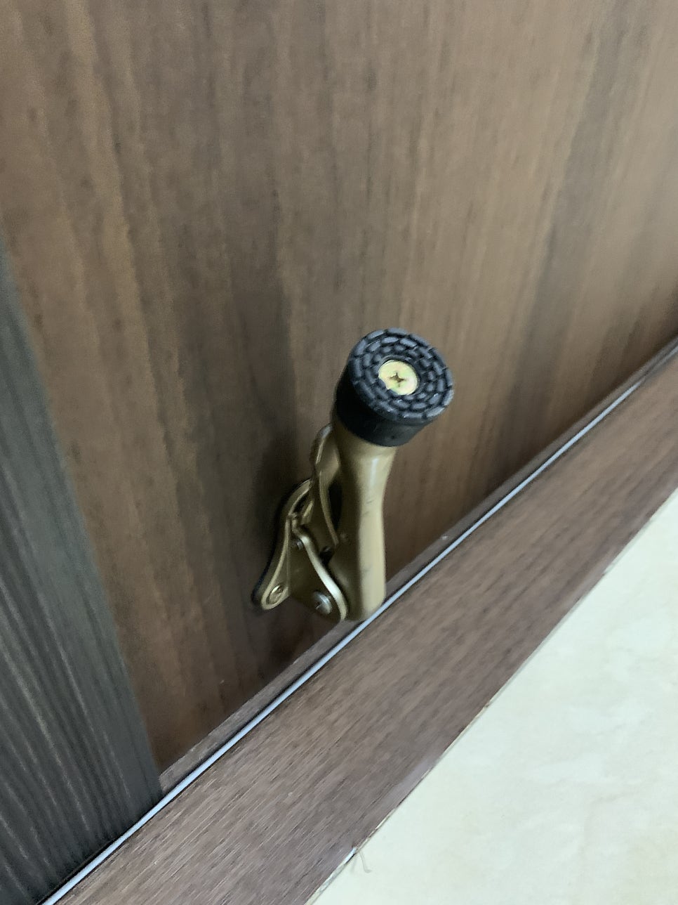 현관문시트지 아파트현관문시트지 시공방법