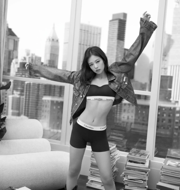  CK 언더웨어, 제니의 스타일과 편안함을 동시에 잡은 아이콘!