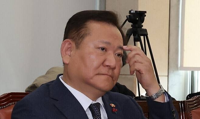 <b>이상민</b> 전 장관, ‘<b>국무</b>위원... 대통령의 비상<b>계엄</b> 선포 논란