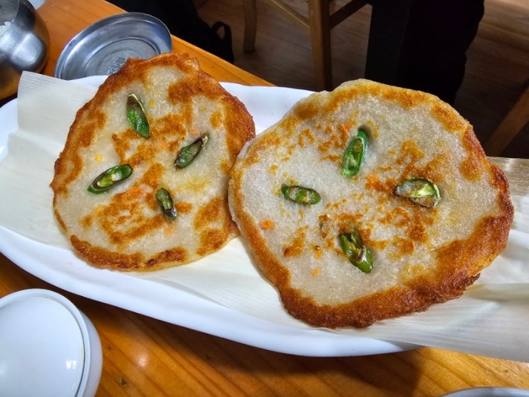  서울 강남 한식 미쉐린 빕구르망 맛집 피양콩 할마니 김치 콩비지와 감자지짐 후기