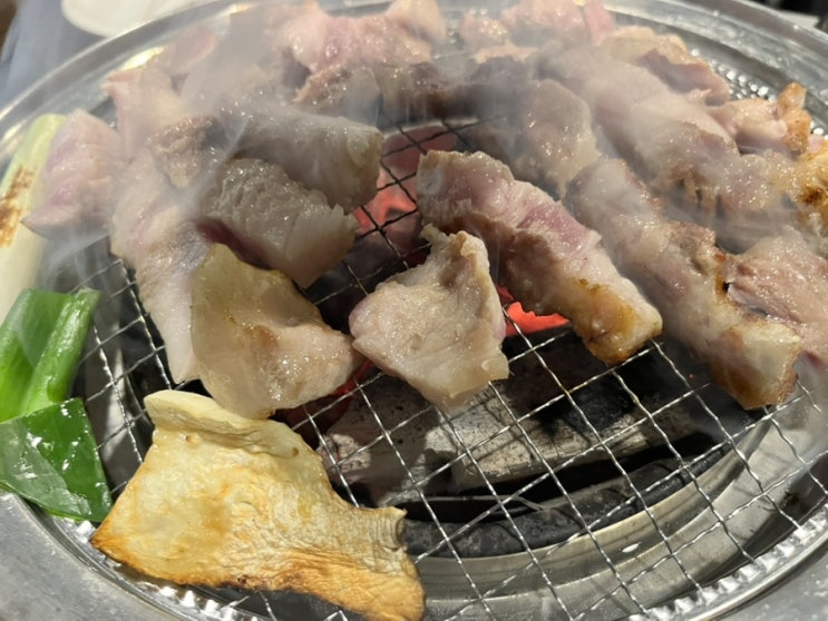  관평동맛집 꼬들목살과 시골된장의 조화! 대전 관평동 고깃집 '반지하' 리뷰
