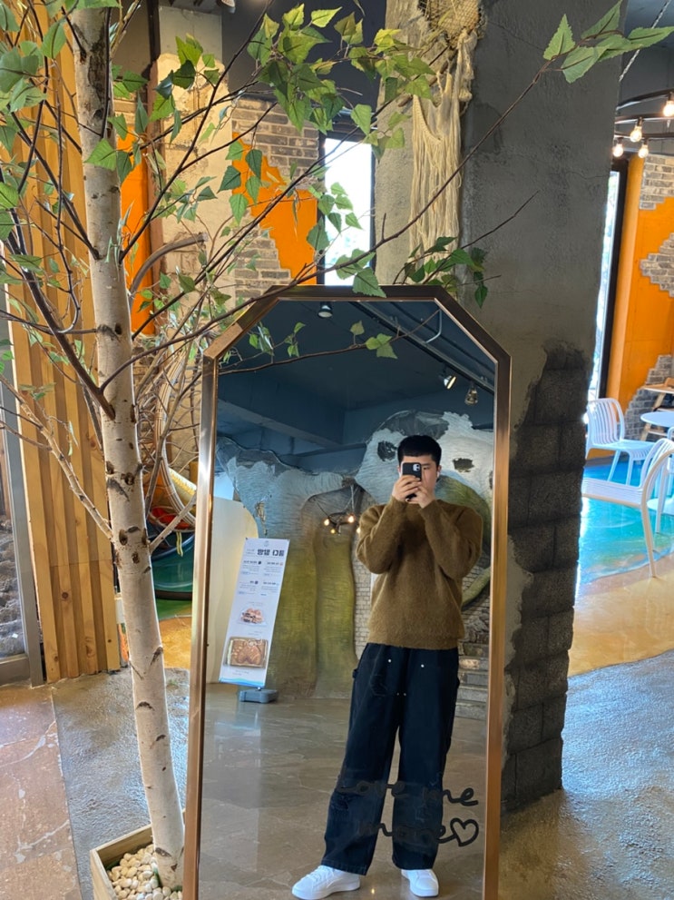  남자쇼핑몰 지다올 로엘 모헤어 라운드니트 브라운색상 솔직후기 오버핏니트 남성데일리룩 봄가을겨울코디 배나온남자코디