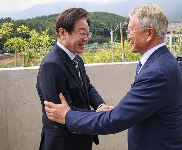 4개월 만에 <b>문재인</b> 전 대통령 예방하는 <b>이재명</b> 대표...<b>통합</b>... 