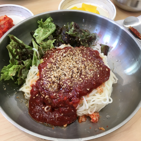 [인천 갈산동 맛집] 양 많은 가성비 비빔국수 / 공릉동 원조 멸치국수 갈산점 내돈내산 후기