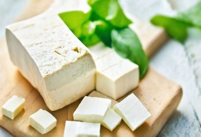  두부한모칼로리 영양성분 100g 단백질 양은?