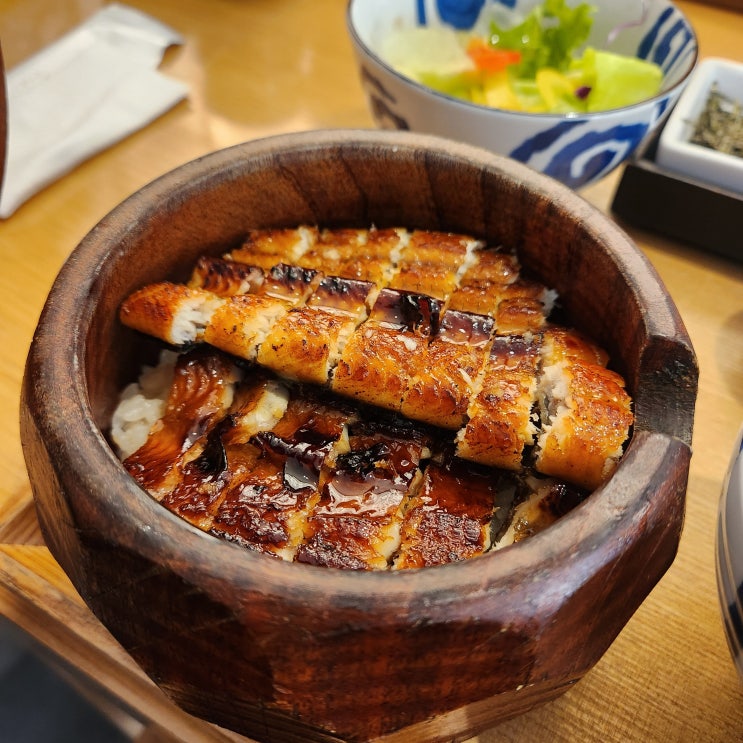  틈만나면 유재석이 인정한 가족모임 하기 좋은 장어덮밥 맛집 '양산도'
