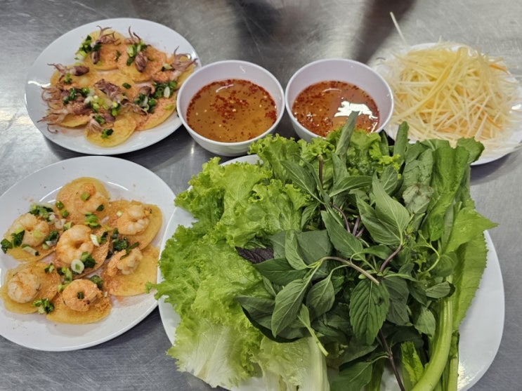  베트남 호치민 뗏기간 여행 붕따우 청결한 반콧 맛집 반콧28