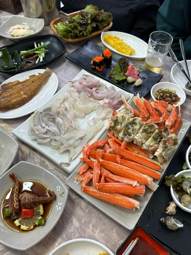  울진 죽변항 맛집 대게 푸짐한 싱싱회대게왕국
