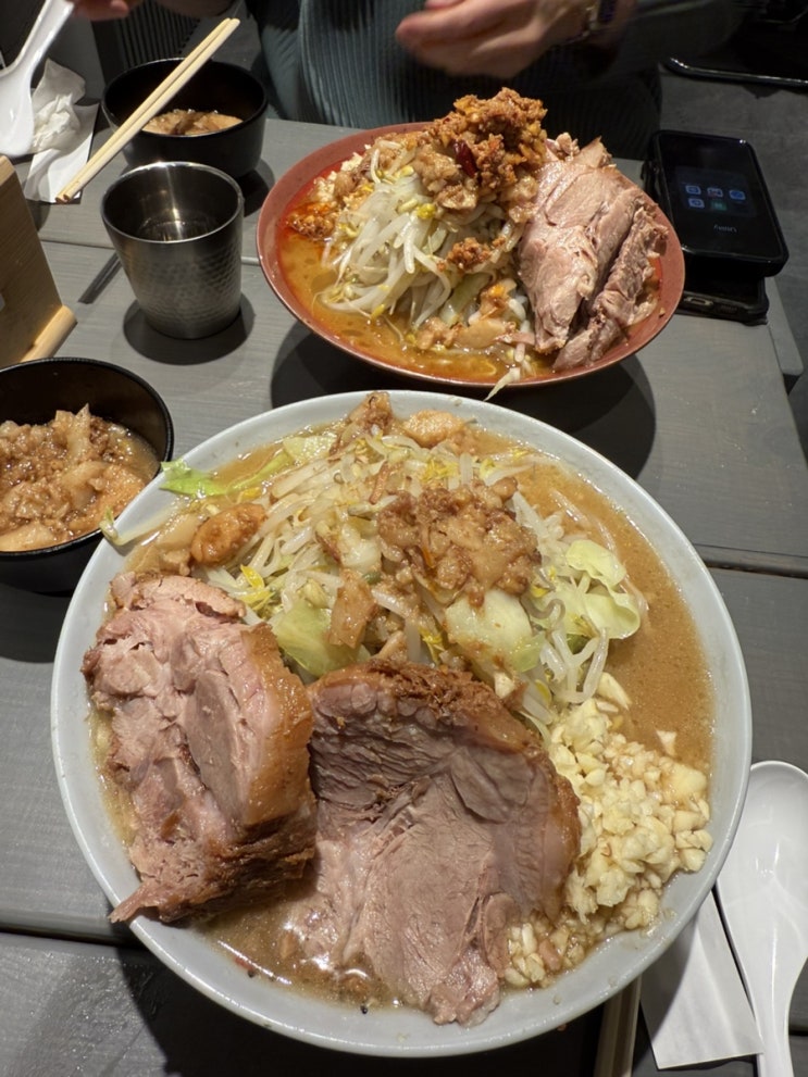  [오레노 이키루미치 압구정본점] 도쿄에서 날아온 압구정 지로라멘의 정석 내돈내산 후기
