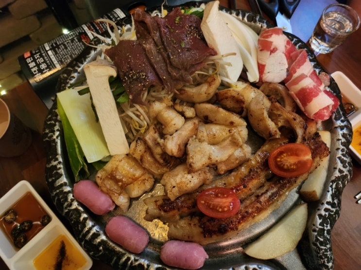  동탄호수공원 데이트 코스로 딱! 분위기 좋은 맛집 감성곱창에서 한잔 콜?