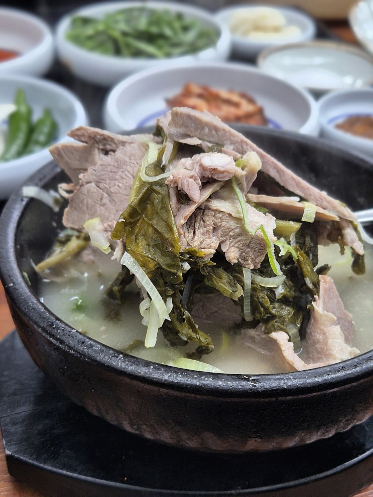  24시간 영업 수영역맛집 든든한 부산가돼지국밥