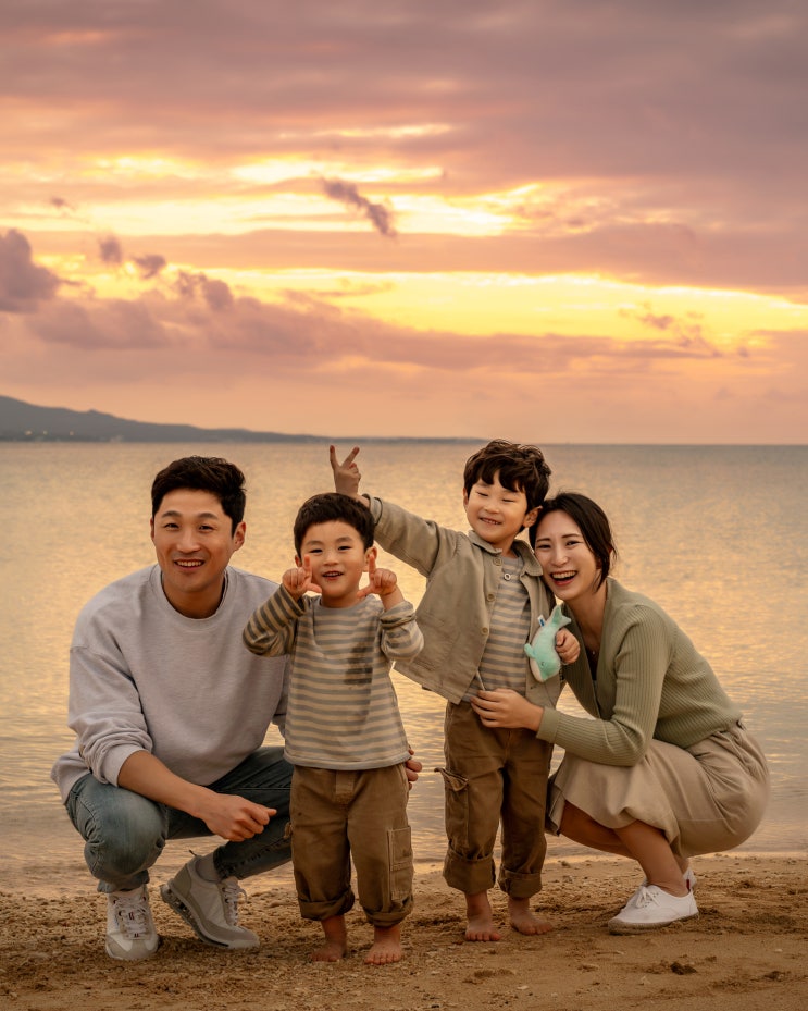  일본 오키나와 스냅: 가족 여행의 필수! 극강의 자연스러운 촬영 by 석영작가