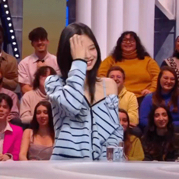  헤메코 레전드 찍은 제니 프랑스 토크쇼 샤넬룩