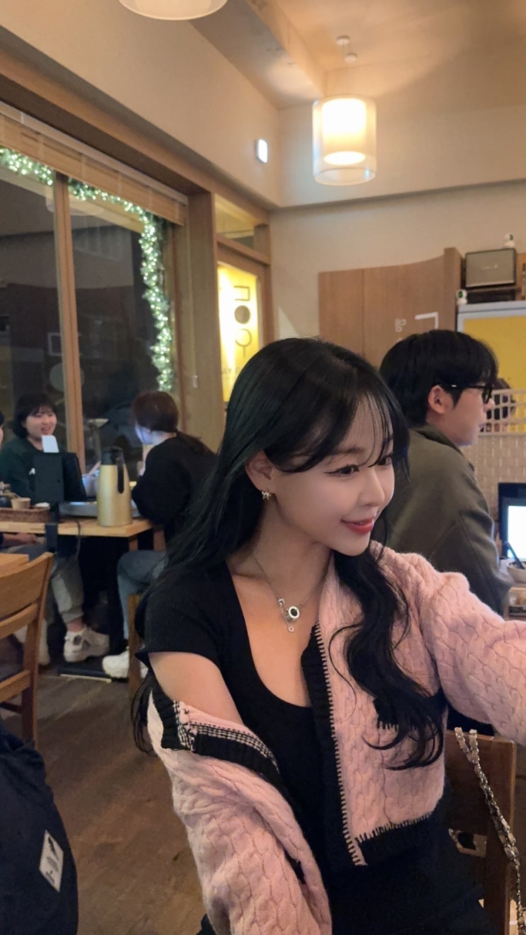 저는 아직 애긴데요 왜 벌써 2월인지요