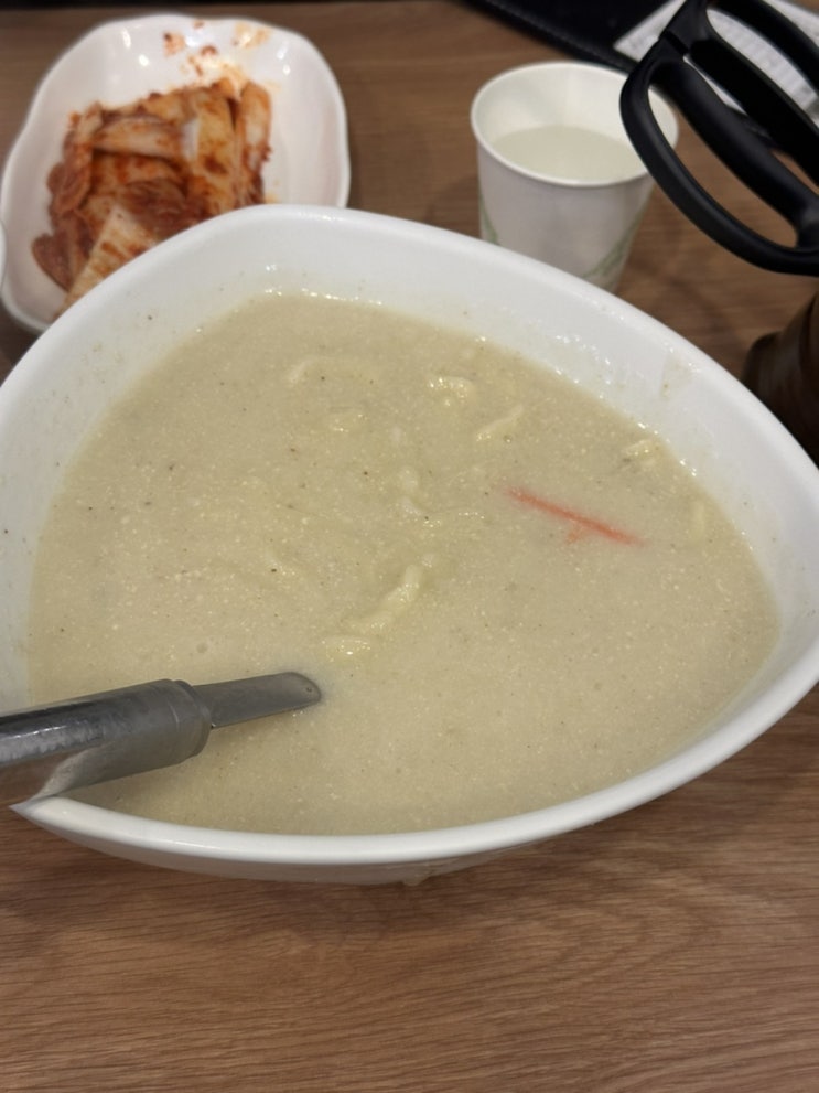  광주 북구 용봉동 비엔날레 근처 칼국수 맛집 후기, 들깨마을칼국수전문점